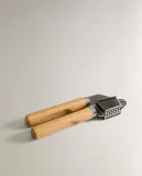 Zara Home пресс для чеснока из дерева, цвет коричневый, 18 см — фото 5