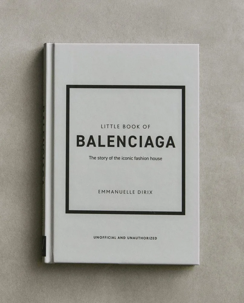 The Little Book of Balenciaga. Иллюстрированная книга о модном доме Balenciaga (на английском языке)