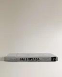 The Little Book of Balenciaga. Иллюстрированная книга о модном доме Balenciaga (на английском языке) — фото 3