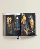 Louis Vuitton Catwalk. Полная коллекция подиумных образов (на английском языке) — фото 5