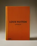 Louis Vuitton Catwalk. Полная коллекция подиумных образов (на английском языке) — фото 6