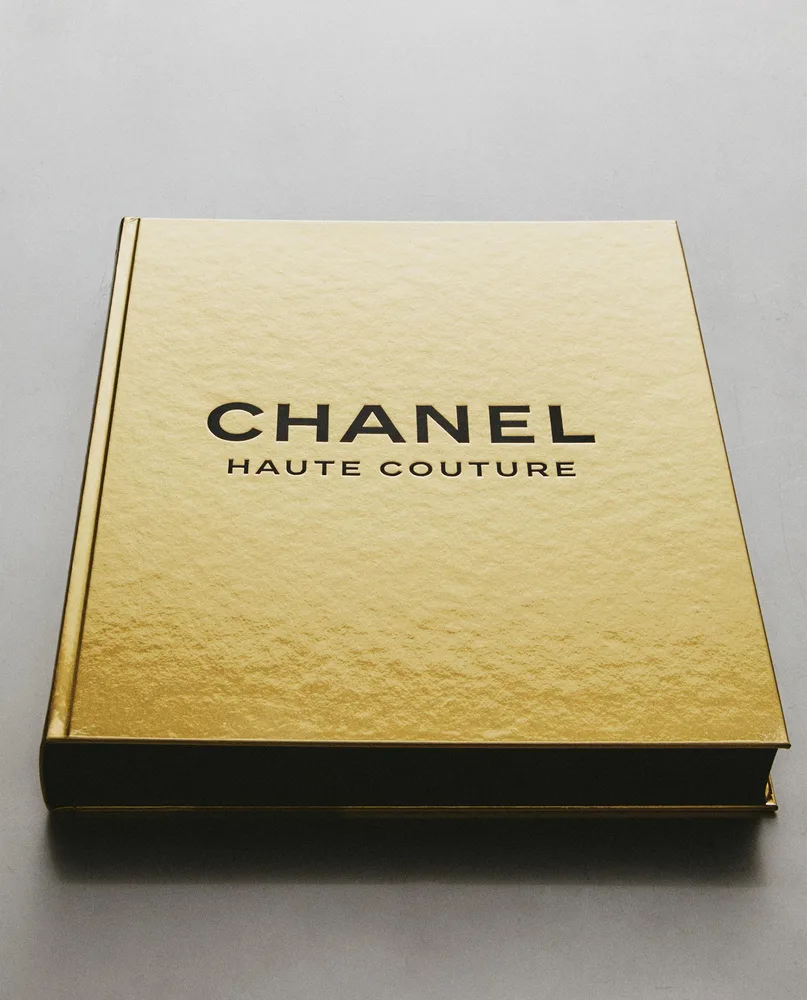 Chanel Haute Couture by Sofia Coppola. Фотоальбом о высокой моде Chanel (на английском языке)