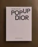 Fashion Unfolded: Dior. Книга-раскладка pop-up (на английском языке) — фото 1