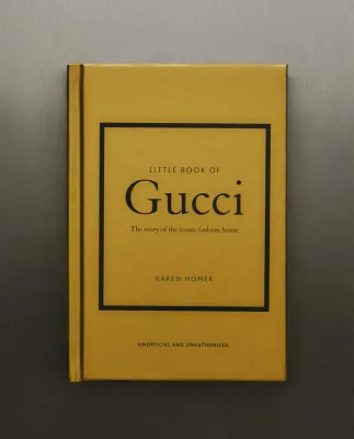 The Little Book of Gucci. Иллюстрированная книга о модном доме Gucci (на английском языке)