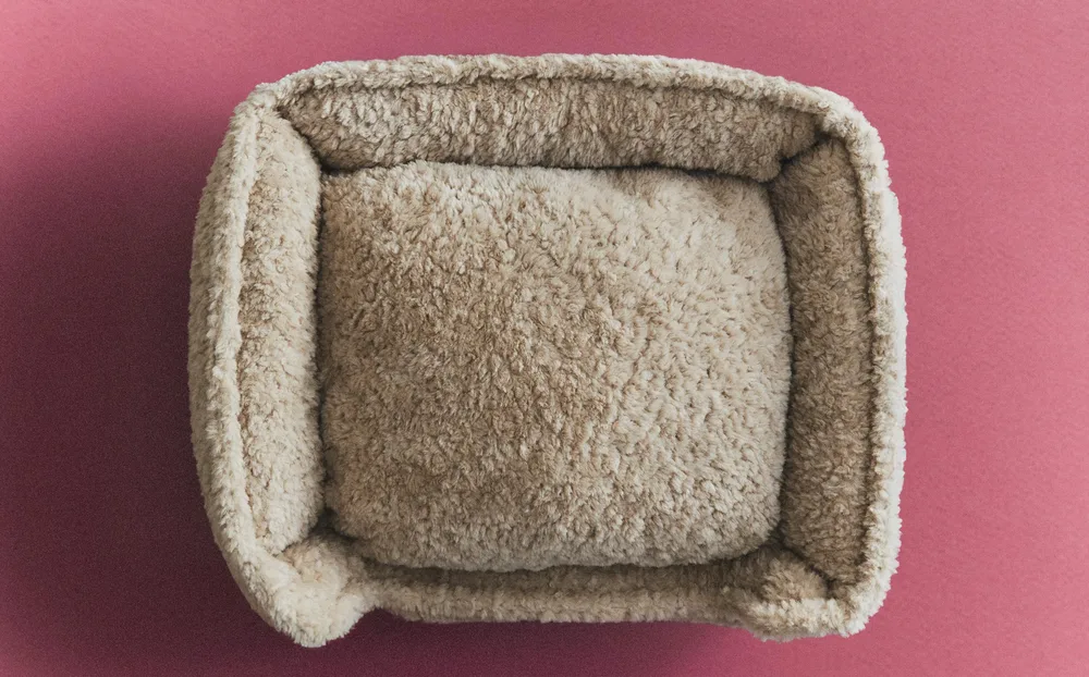 Лежак для животных Zara Home, с искусственным мехом, 18 50 40 см