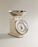 Zara Home Весы кухонные механические в стиле ретро, до 2 кг, стальная чаша — фото 6