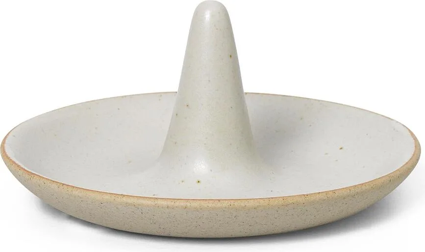 Подставка для украшений Ferm Living Ring Cone, круглая, фарфор, 9,5 см