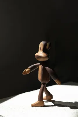 Статуэтка Boyhood Paul Frank Julius, дерево, 16 см, коричневая