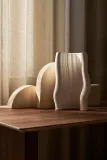 Ваза Ferm Living Moire Каменная керамика, 30 см, бежевый — фото 7