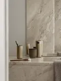 Свеча ароматическая Blomus Tuoksu Wood — фото 4
