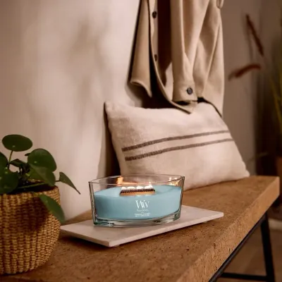 Свеча ароматическая WoodWick Hearthwick Cedarwood and Ocean Moss