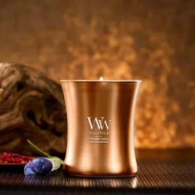Свеча ароматическая WoodWick Volcanic Orris