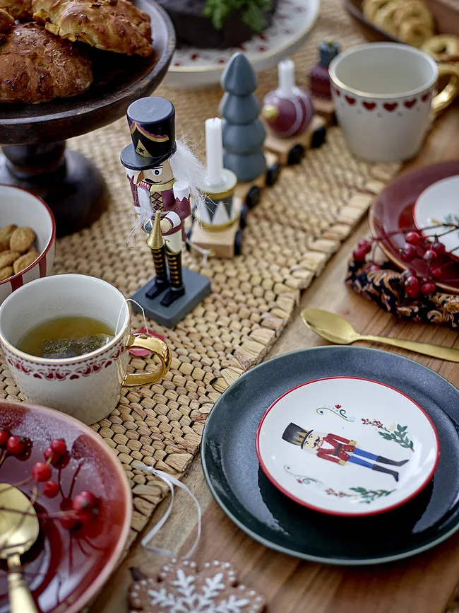 Тортница сервировочная Bloomingville Jolly, круглая, каменная керамика, 26 см