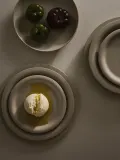 Тарелка обеденная Design House Stockholm Sand, каменная керамика, 28 см, бежевая — фото 6