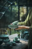 Тарелка обеденная Serax Verde Lanza, каменная керамика, 27 см, зелёная — фото 5