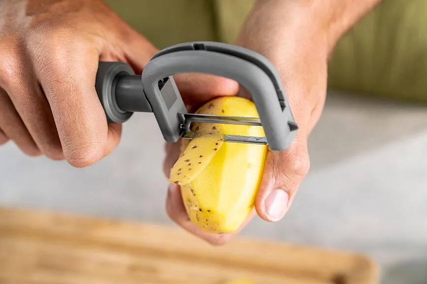 Овощечистка Zwilling Z-Cut, нержавеющая сталь, 16 см · арт. fabr 36610-006-0