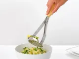 Толкушка Brabantia Tasty Plus, нержавеющая сталь, 28 см, жёлтая — фото 3