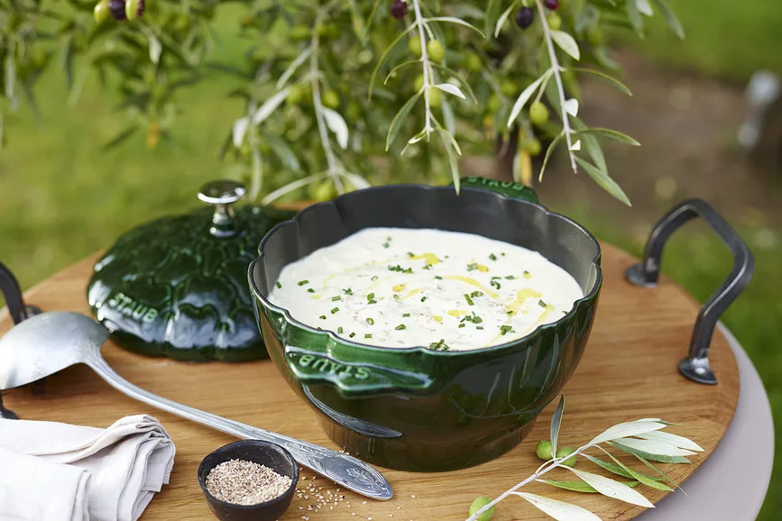 Кастрюля Staub Special Cocotte karczoch, 3 л, 22 см, чугун, антипригарное покрытие, зелёная