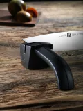 Точилка для ножей Zwilling Twin Sharp, пластик, 16,5 4,8 7 см, чёрная — фото 7