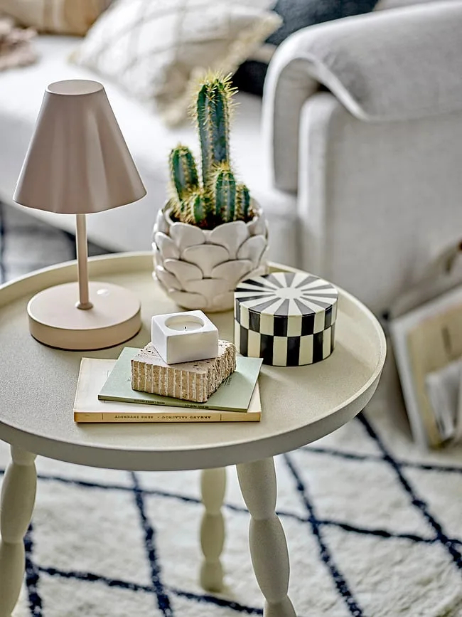 Настольный светильник Bloomingville Lianna, пластик, бежевый