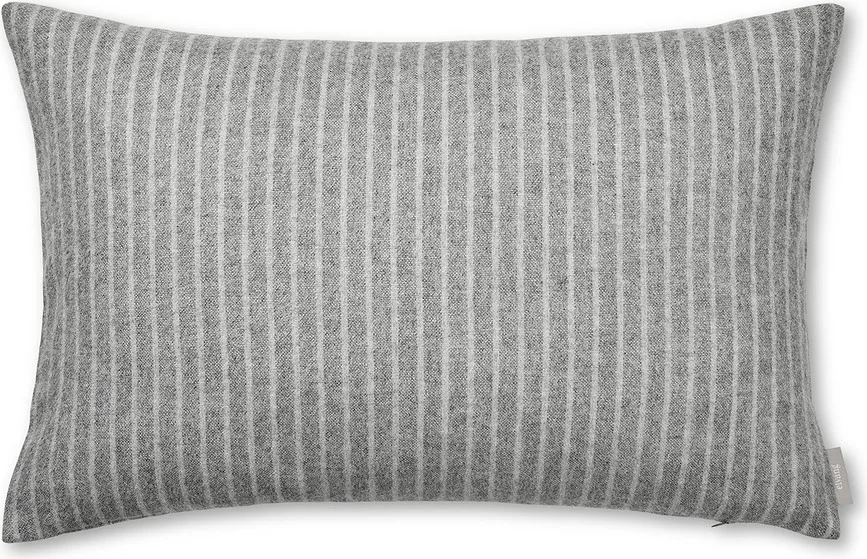 Наволочка декоративная Elvang, Stripes, 40 60 см, шерсть, зелёная