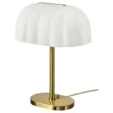 IKEA AKTERSPRING (ИКЕА АКТЕРСПРИНГ) — Лампа настольная, опаловый белый стекло/под латунь 39 см — фото 1