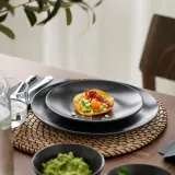 IKEA FÄRGKLAR (ИКЕА ФЭРГКЛАР) — Тарелка десертная, матовая тёмно-серая 20 см — фото 2