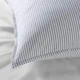 IKEA SOLFIBBLA (ИКЕА СОЛФИББЛА) — Наволочка, белый синий/полоски 50x60 см — фото 3