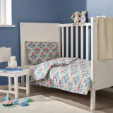 IKEA SÄTERVIDE (ИКЕА СЭТЕРВИДЕ) — Пододеяльник и 1 наволочка для детской кроватки, белый синий/цветочный узор 110x125/35x55 см — фото 3