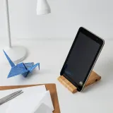 IKEA BERGENES (ИКЕА БЕРГЕНЕС) — Подставка для телефона/планшета, бамбук — фото 2