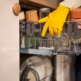 IKEA RINNIG (ИКЕА РИННИГ) — Перчатки для уборки, ярко-жёлтый/кремовый M — фото 4