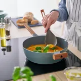 IKEA KNORRHANE (ИКЕА КНОРРХАНЕ) — Глубокая ложка для готовки, тёмно-серо-коричневый/красно-коричневый 31 см — фото 2