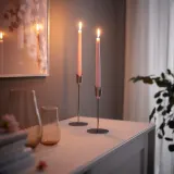 IKEA KLOKHET (ИКЕА КЛОКХЕТ) — Свеча коническая без аромата, светло-розовый 25 см — фото 2