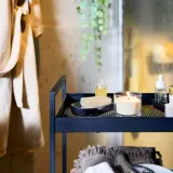 IKEA LOTSFÅGEL (ИКЕА ЛОТСФОГЕЛ) — Ароматическая свеча в стакане, аромат свежего белья белый 20 ч — фото 2