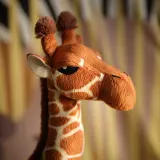 IKEA SANDLÖPARE (ИКЕА САНДЛЁПАРЕ) — Мягкая игрушка, жирафёнок/коричневый 45 см — фото 5