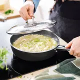IKEA GULDÖRING (ИКЕА ГУЛДЁРИНГ) — Сотейник с крышкой, антипригарное покрытие стекло/чёрно-серый 24 см — фото 2