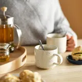 IKEA TOBISFISK (ИКЕА ТОБИСФИСК) — Кружка, с узором/бежевая, 50 сл — фото 2