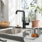 IKEA TAKSJÖN (ИКЕА ТАКШЁН) — Смеситель для кухни с боковой рукояткой, чёрный — фото 2