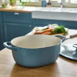 IKEA VARDAGEN (ИКЕА ВАРДАГЕН) — Жаровня с крышкой, эмалированный чугун светло-бежевый/тёмный серо-синий 5 л — фото 3