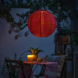 IKEA SOLVINDEN (ИКЕА СОЛВИНДЕН) — Подвесной светильник LED на солнечной батарее, для улицы шар/оранжевый тёмно-розовый 45 см — фото 3