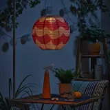 IKEA SOLVINDEN (ИКЕА СОЛВИНДЕН) — Подвесной светильник LED на солнечной батарее, для улицы шар/розовый тёмно-розовый 30 см — фото 3