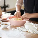 IKEA BAKTIDER (ИКЕА БАКТИДЕР) — Форма для выпечки, бледно-розовая 20 см — фото 4