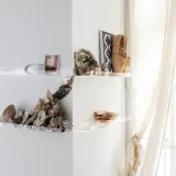IKEA MELLÖSA (ИКЕА МЕЛЛЁСА) — Полка для фотографий, прозрачная 60 см — фото 4
