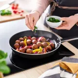 IKEA GULDÖRING (ИКЕА ГУЛДЁРИНГ) — Сковорода, антипригарное покрытие нержавеющая сталь/чёрно-серый 28 см — фото 3