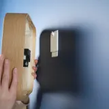IKEA SKOGSSVALA (ИКЕА СКОГССВАЛА) — Настенные часы, шпон дуба 24х24 см — фото 4