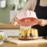 IKEA BAKTIDER (ИКЕА БАКТИДЕР) — Форма для кекса с трубой, бледно-розовый 22 см — фото 3