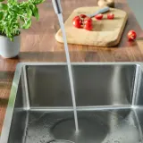 IKEA MÖRKASJÖN (ИКЕА МЁРКАШЁН) — Смеситель кухонный с боковой рукояткой, черный — фото 3