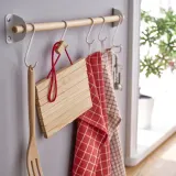 IKEA HALVNÄBB (ИКЕА ХАЛВНЭББ) — Подставка под горячее, раздвижная ярко-красный/сосна 16-32х20 см — фото 4