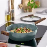 IKEA KLIPPFISK (ИКЕА КЛИППФИСК) — Сковорода-сотейник с крышкой, антипригарное покрытие/стекло/дерево серо-бирюзовый 28 см — фото 3