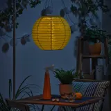 IKEA SOLVINDEN (ИКЕА СОЛВИНДЕН) — Подвесной светильник на солнечной батарее LED, для улицы шар/жёлтый 30 см — фото 3
